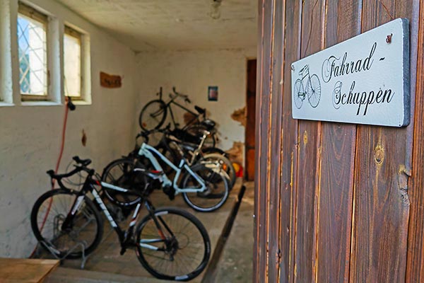 Abschließbarer Fahrradschuppen für Ihre Räder